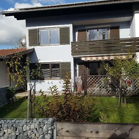 Aschauer Berggluck Im Chiemgau アパート アシャウ・イム・キームガウ